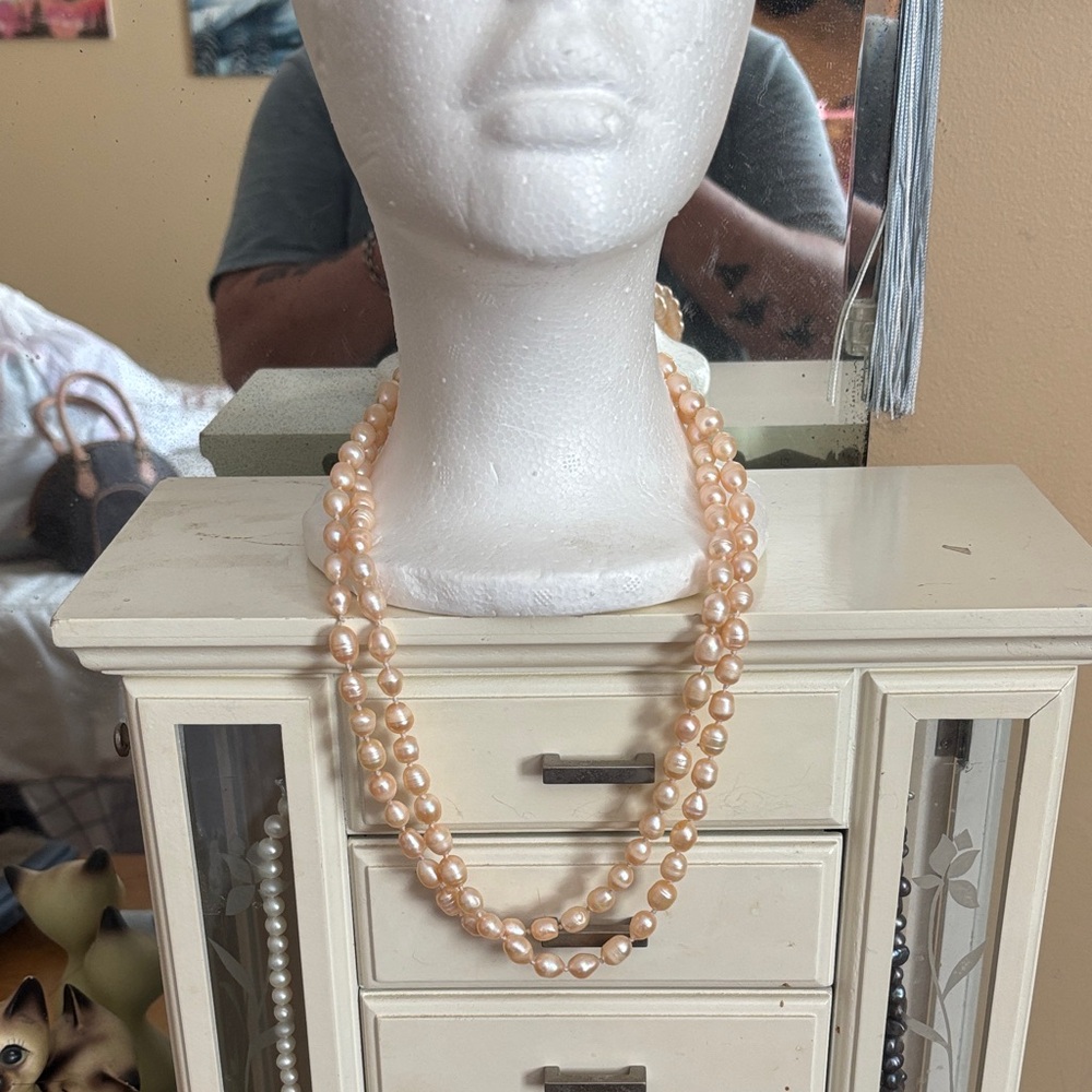 Elegant Pearl Necklace
